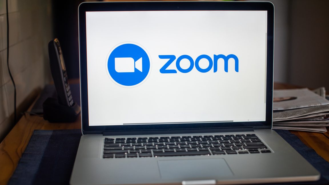 Zoom Ekran Paylaşımı Aracılığıyla Cihazlar Ele Geçirme