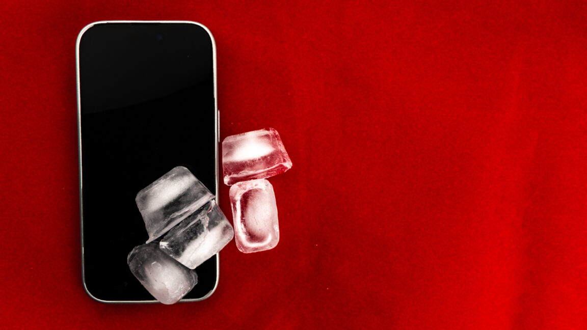 Apple, ICE izleme uygulamalarını kaldırması konusunda Trump yönetimiyle çalıştığını iddia eden yasama üyesi